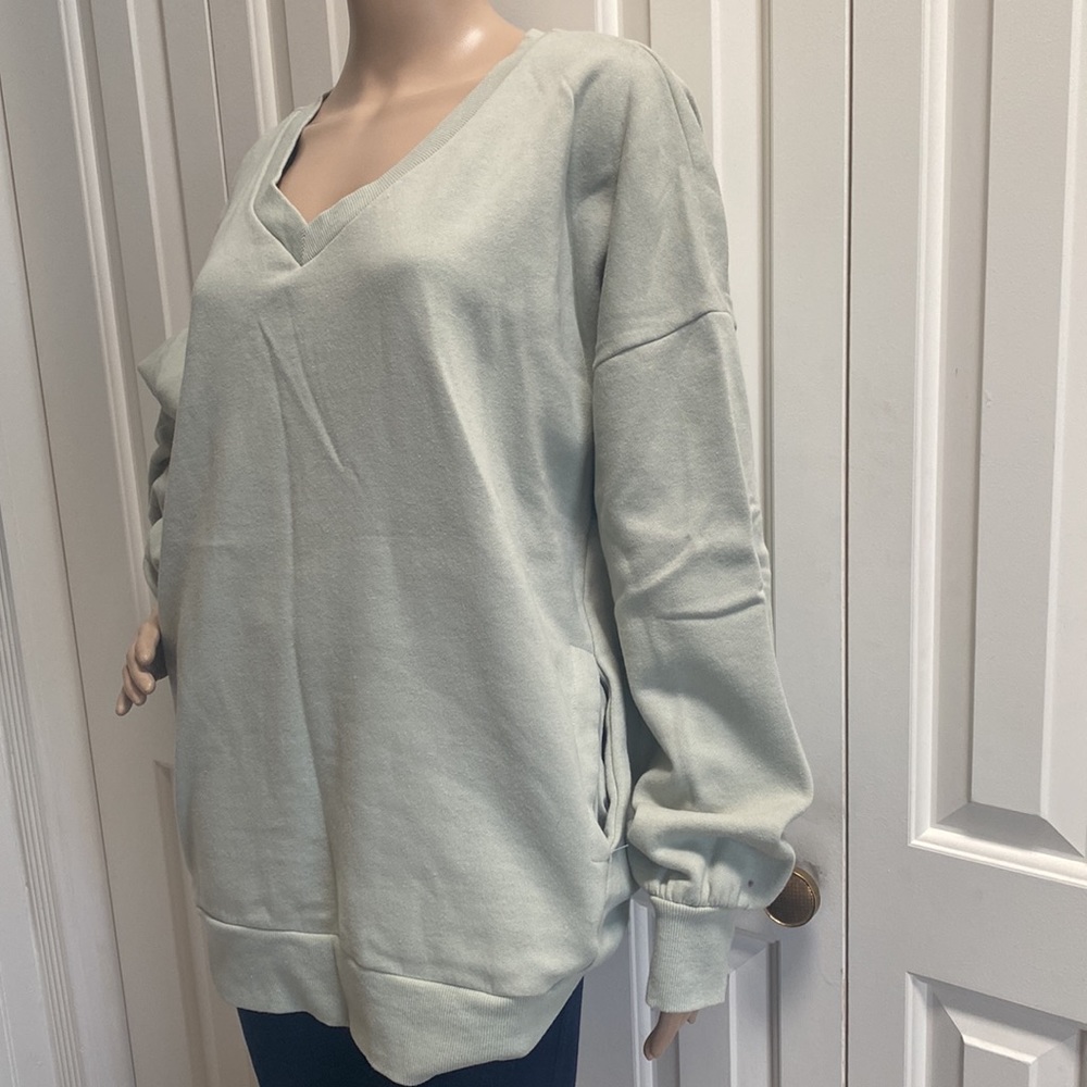 NWOT Zenana Outfitters Womens 1X Sage Green Sweatshirt. So soft! With pockets. - Picture 9 of 12